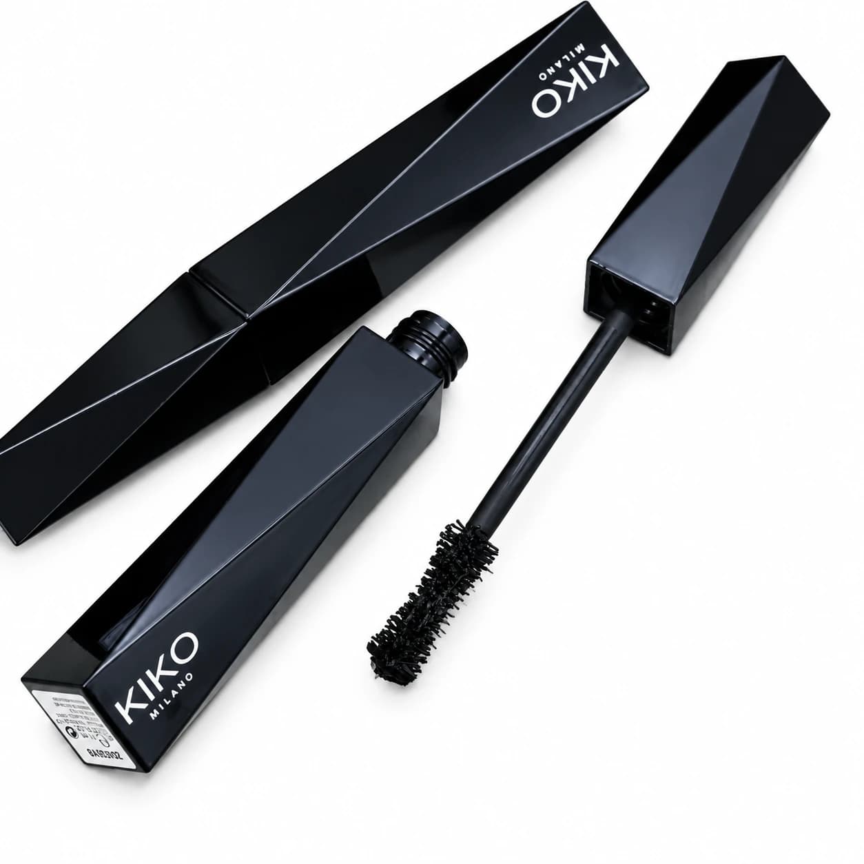 KIKO - ریمل حجم دهنده اکسترا اسکالپت کیکو میلانو با برس ساعت شنی
